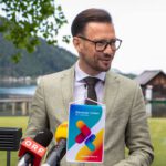 postbus shuttle suedkaernten25 madlin peko kaerntner linien1