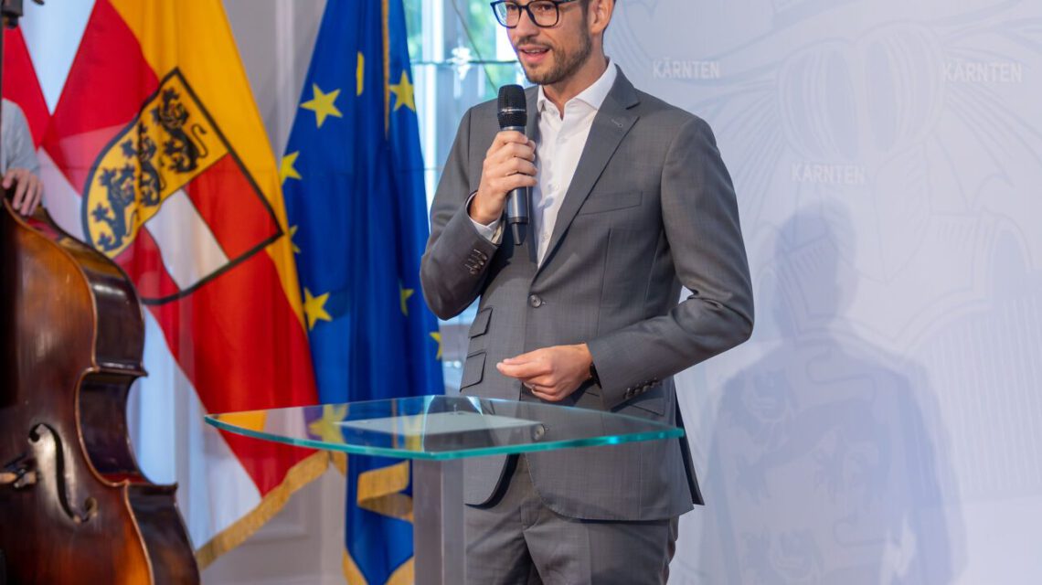 abschlussveranstaltung decarb im spiegelsaal mit lr sebastian schuschnig foto lpd kaernten handler 7